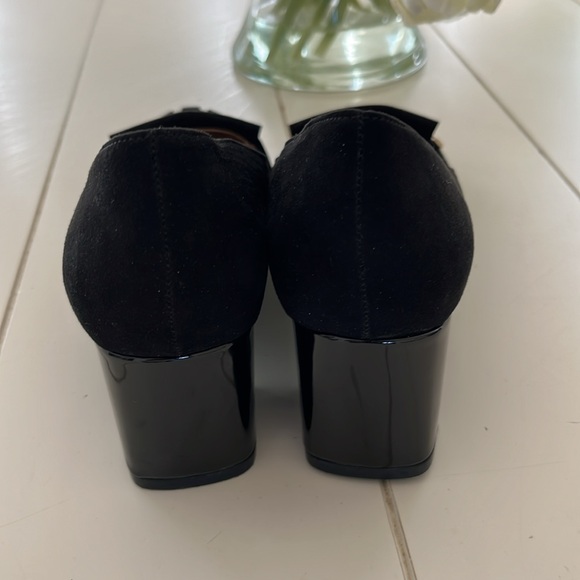Bandolino Black Suede Shoes with Patent Block Heel, 6.5 - Picture 7 of 10